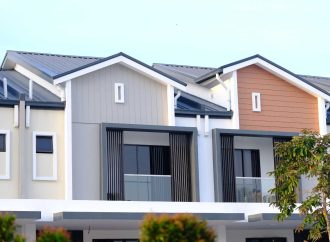 Transforming Your Facade: Designing a Cohesive Look with Modern Window Profiles and Architectural Roofing
